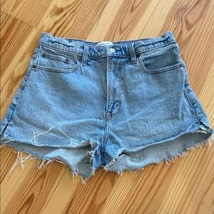 Abercrombie & Fitch curve love The Mom Short, size 29